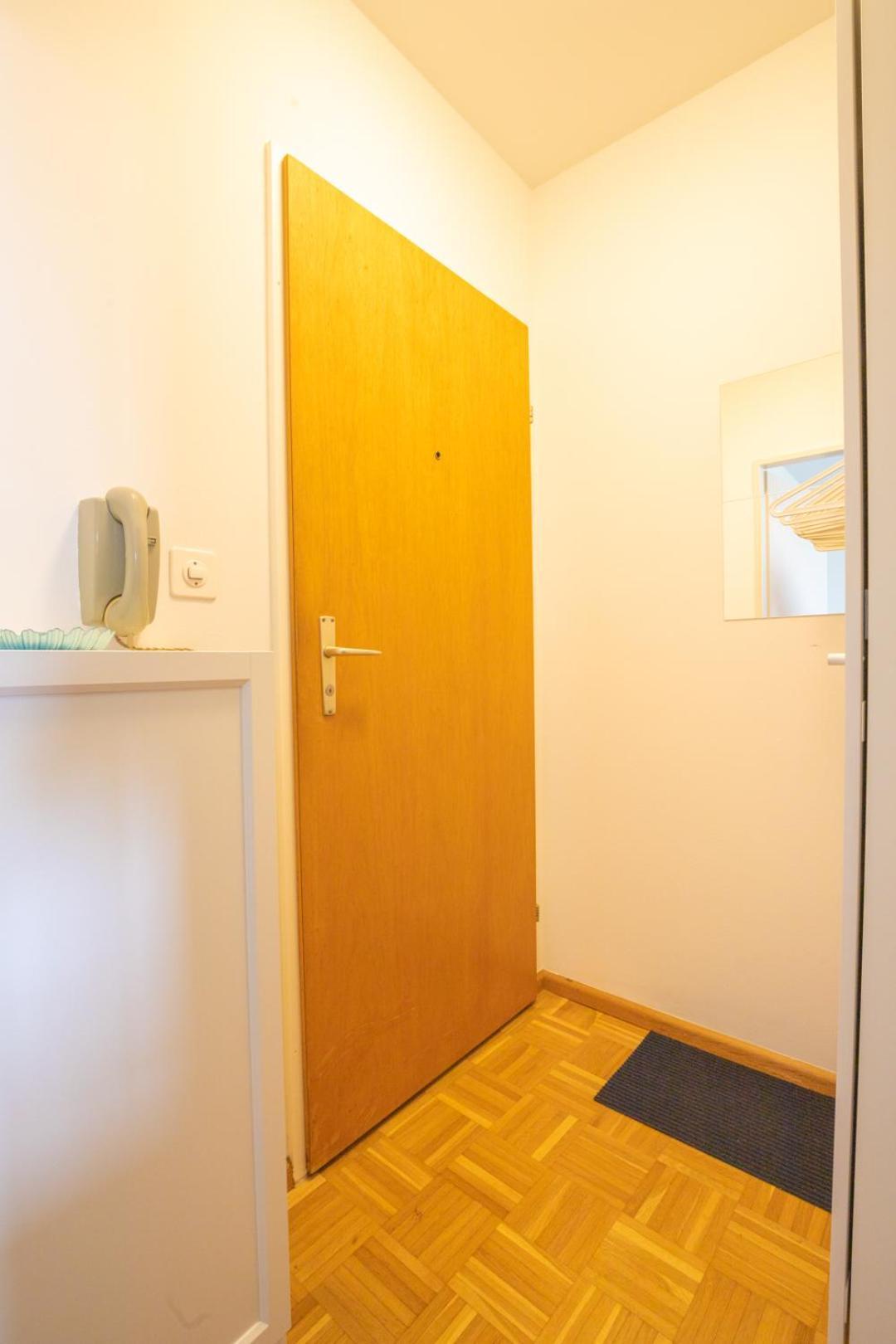 Special Blue Tiger Apartment Basel, Messe Kleinbasel 10-Star Exterior foto